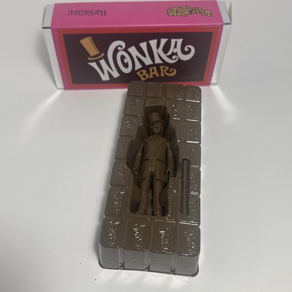 Willy Wonka and the Chocolate Factory Wonka Bar ReAction Figure Open Box - Picture 2 of 6